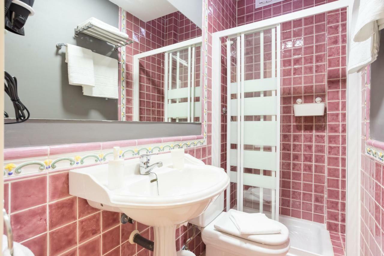 Gr2-large Groups Apt-walking Distance To Old Town Apartment Málaga